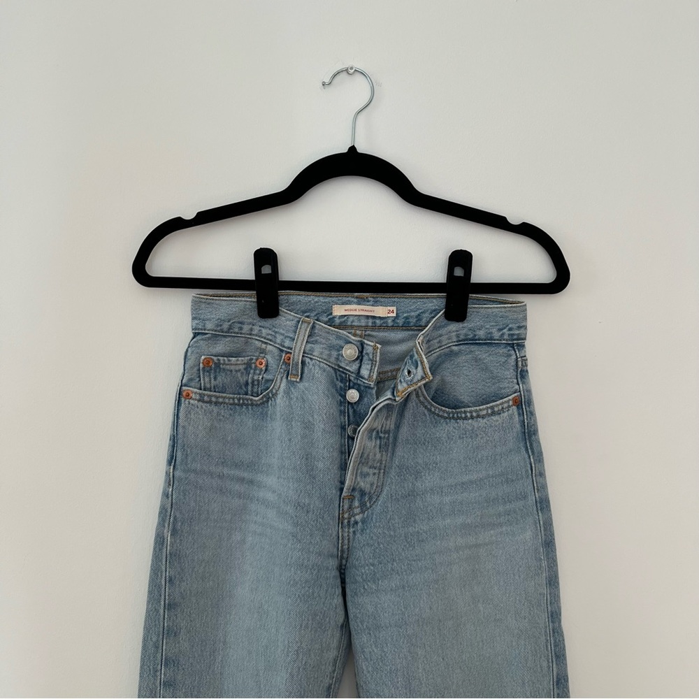 Wedgie Straight Levi Jeans